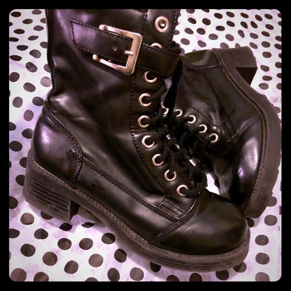 no boundaries combat boots